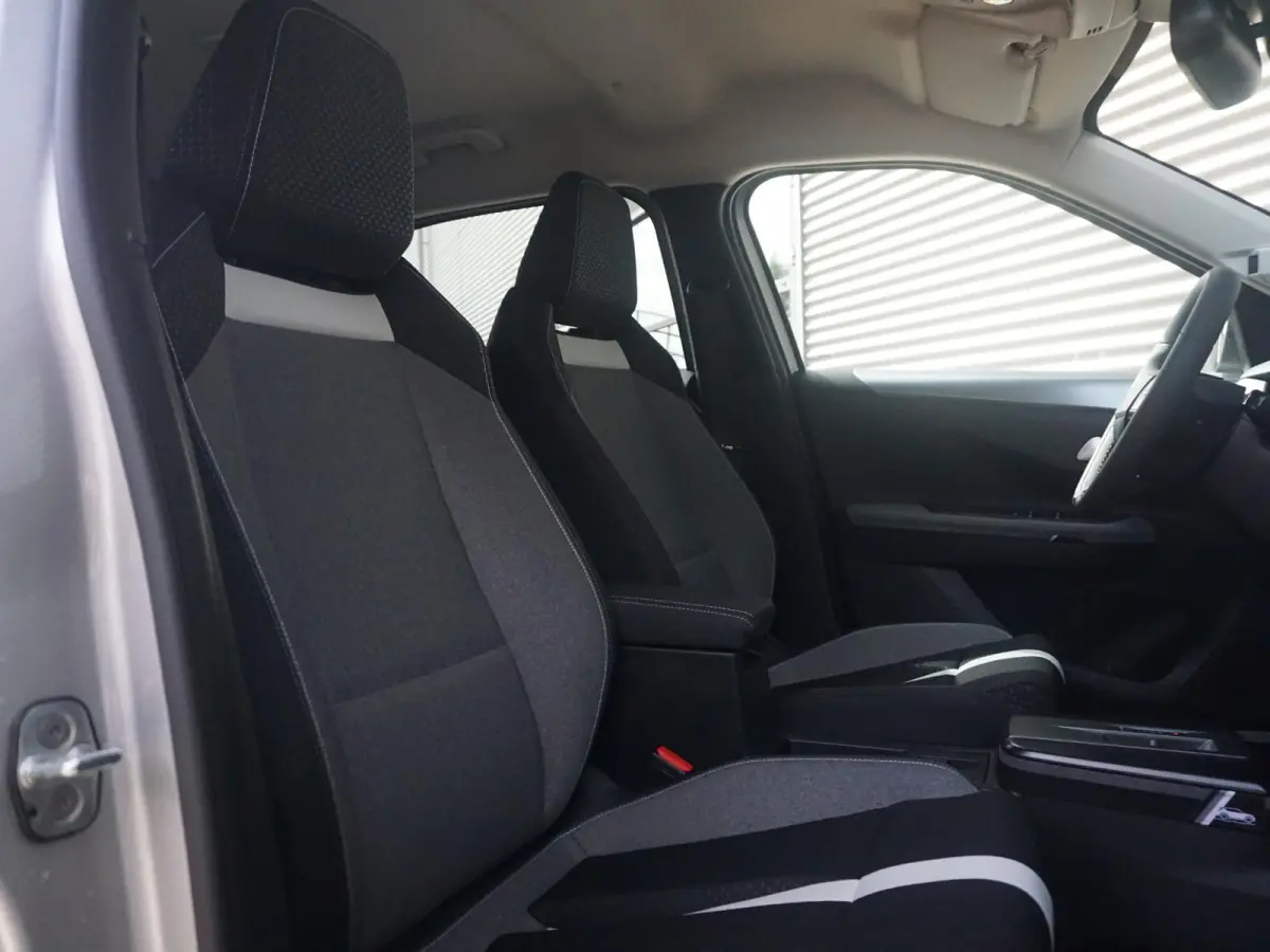 1.2 Turbo Hybrid GS Keyless entry