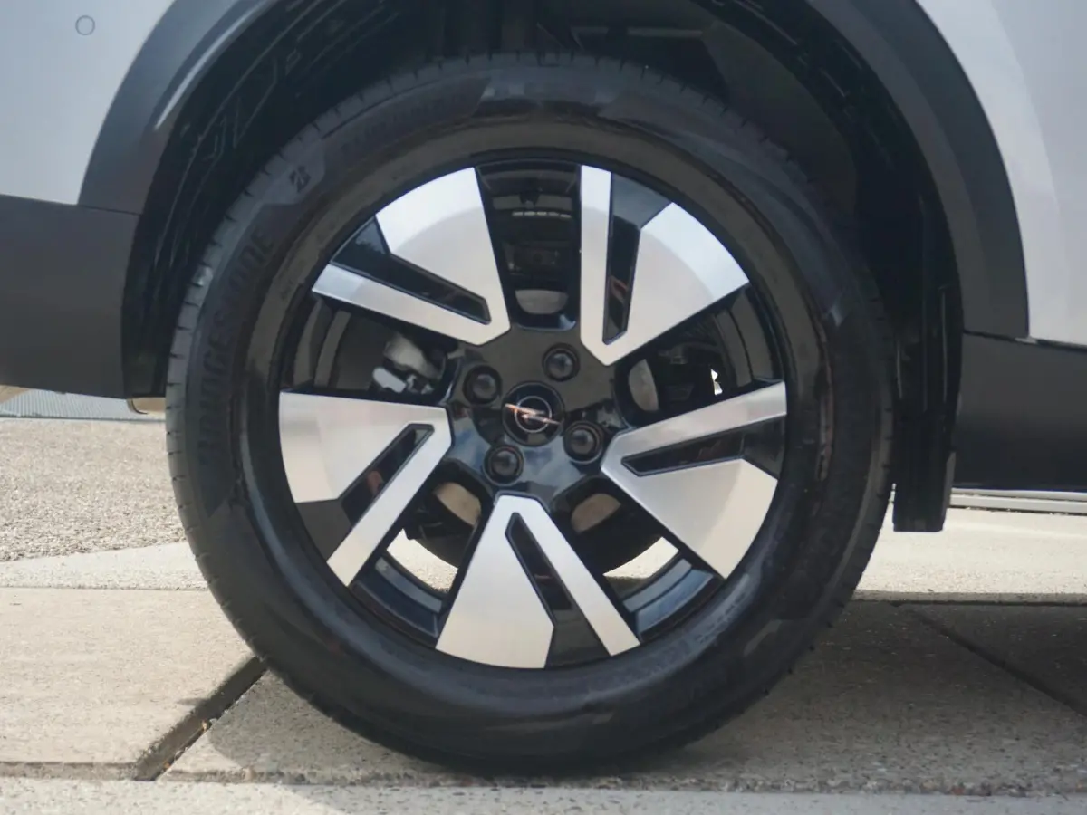 1.2 Turbo Hybrid GS Keyless entry