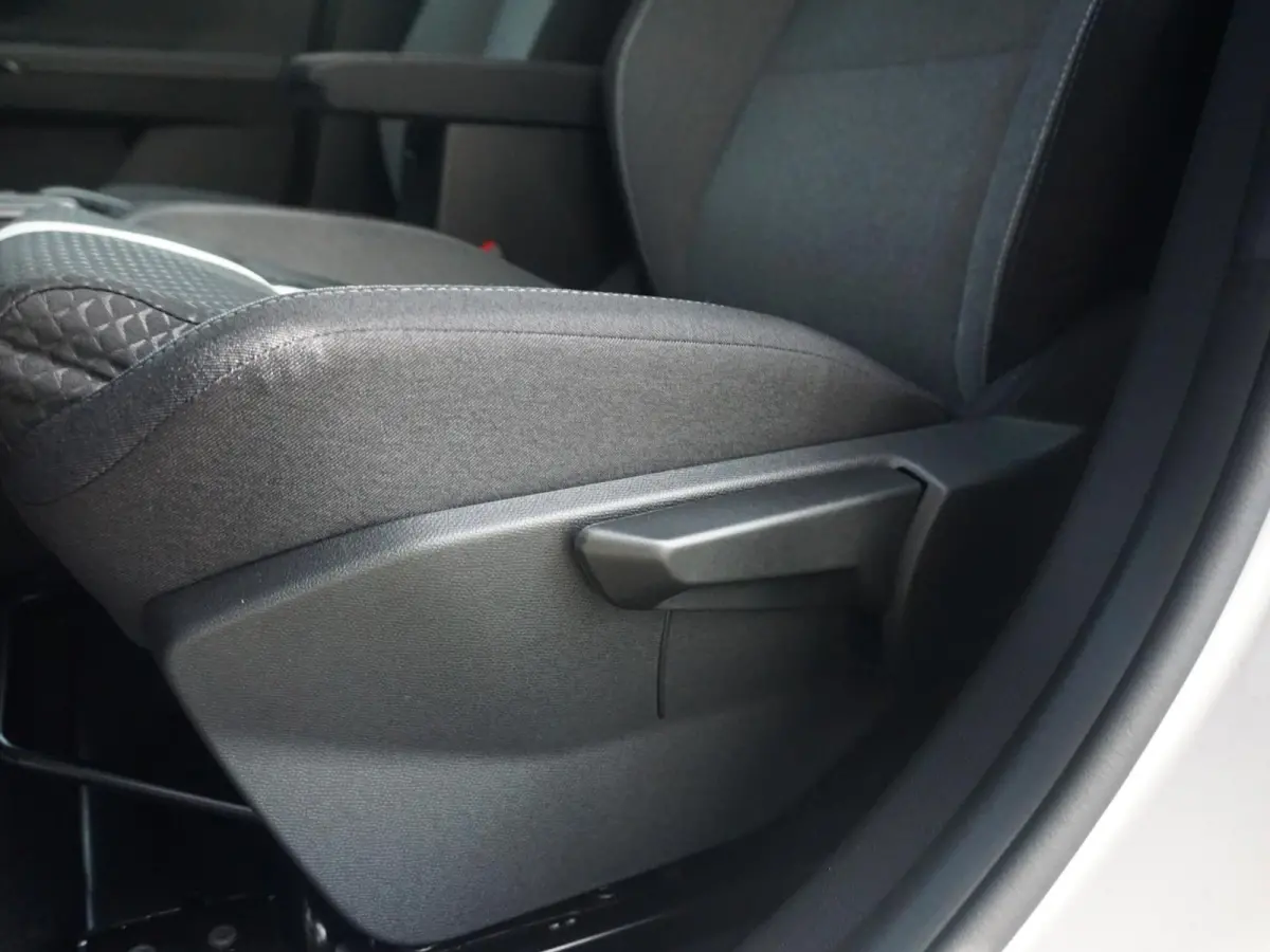 1.2 Turbo Hybrid GS Keyless entry
