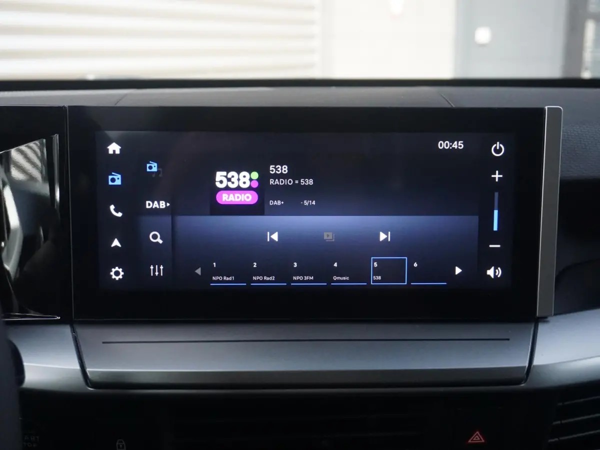 1.2 Turbo Hybrid GS Keyless entry