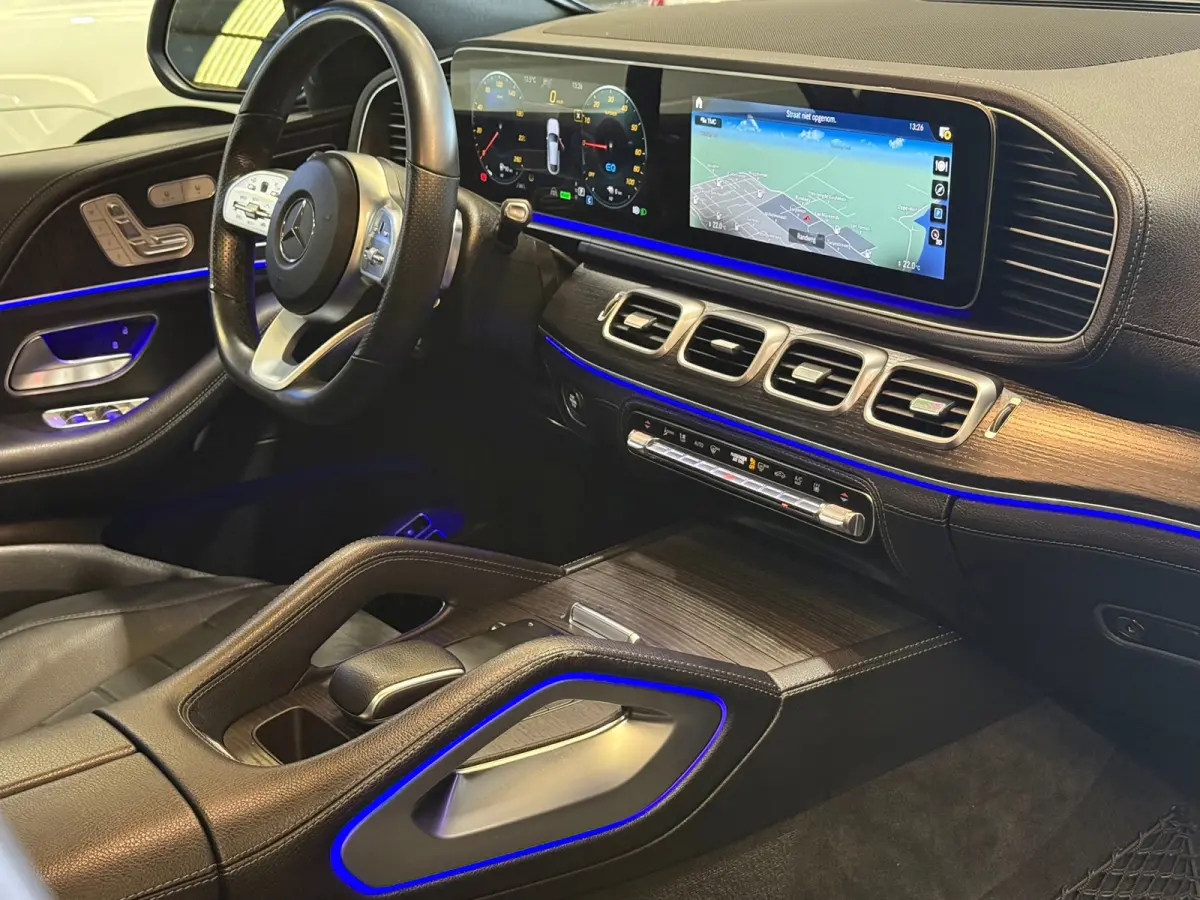 350 e 4MATIC APPLE CARPLAY SCHUIFDAK LUCHTVERING MEMORY SEATS STOEL SFEERVERLICHTING AD. CRUISE