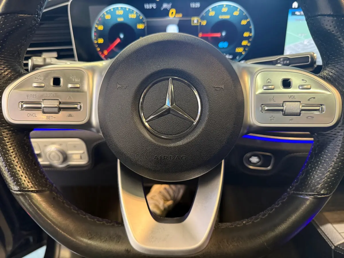 350 e 4MATIC APPLE CARPLAY SCHUIFDAK LUCHTVERING MEMORY SEATS STOEL SFEERVERLICHTING AD. CRUISE