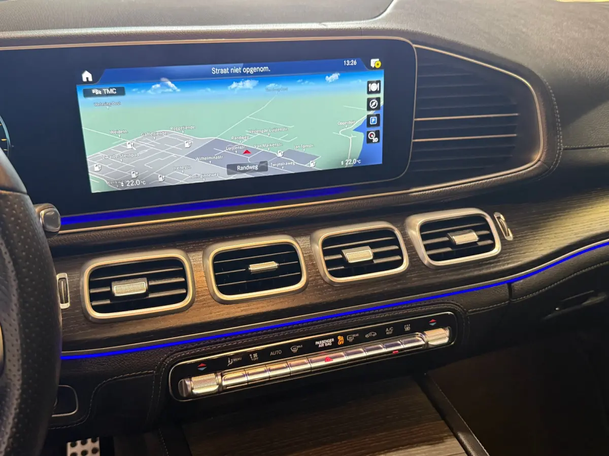 350 e 4MATIC APPLE CARPLAY SCHUIFDAK LUCHTVERING MEMORY SEATS STOEL SFEERVERLICHTING AD. CRUISE