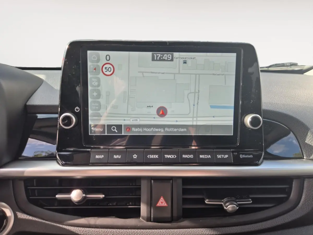 1.0 DPI GT-Line | Cruise Control | Climate Control | Camera | Navigatie | Stoelverwarming | Stuurverwarming | Open Dak |