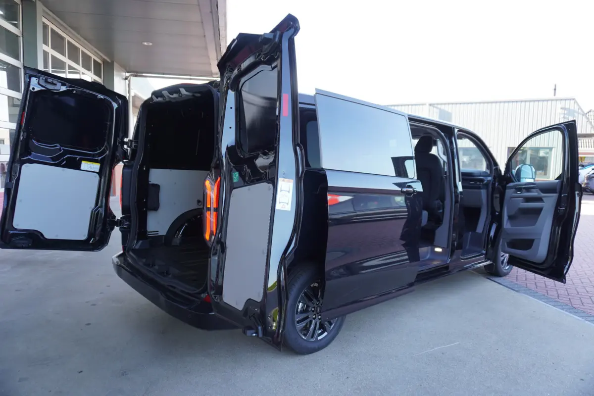 Cust. 320 L2H1 Limited 71 kWh 160KW/218PK Dubbelcab. Automaat nr. V087 | Airco | Adap.Cruise | Navi | 360 Camera | Schuifdeur L+R