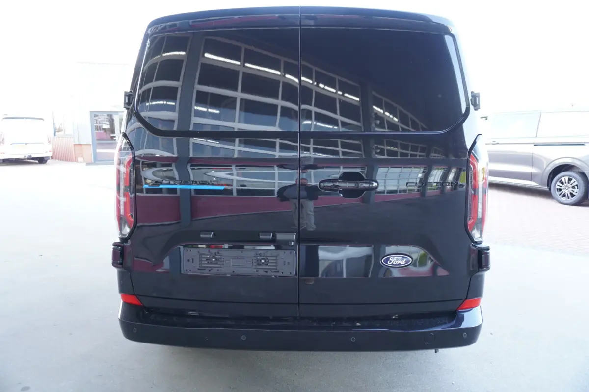 Cust. 320 L2H1 Limited 71 kWh 160KW/218PK Dubbelcab. Automaat nr. V087 | Airco | Adap.Cruise | Navi | 360 Camera | Schuifdeur L+R
