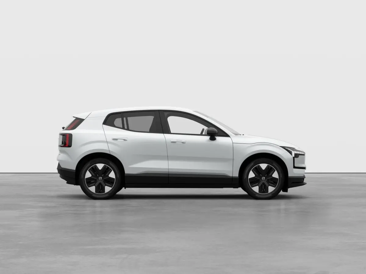 P5 Plus Europa 51 kWh | Bliss | Keyless | Stuur & stoel verwarming | Harman kardon audio |