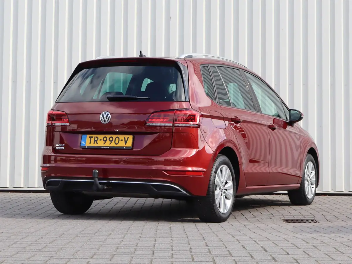 1.0 TSI 110pk DSG Comfortline | Trekhaak | Adaptive Cruise | Navigatie | Achteruitrijcamera | 16'' Velgen