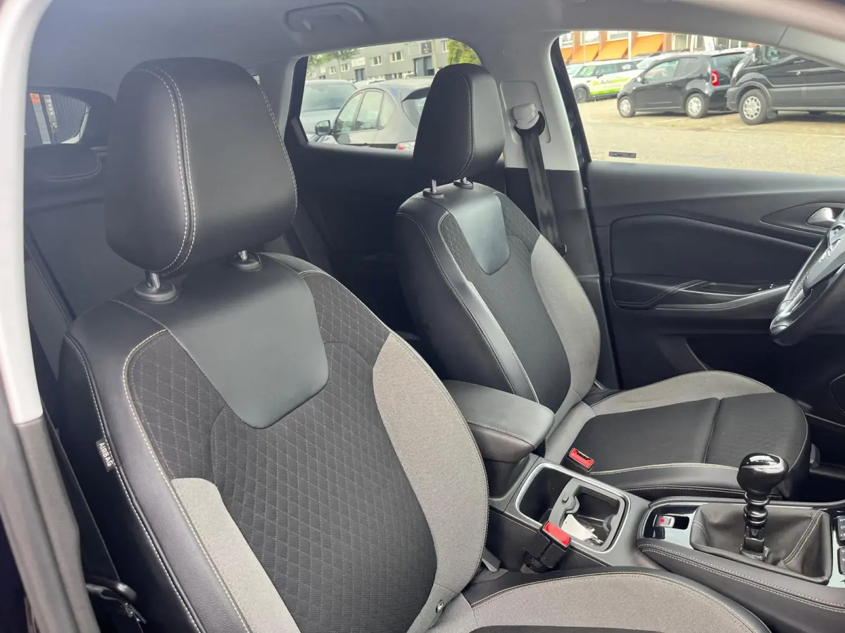 1.2 Turbo Business Executive, navi, camera, carplay
