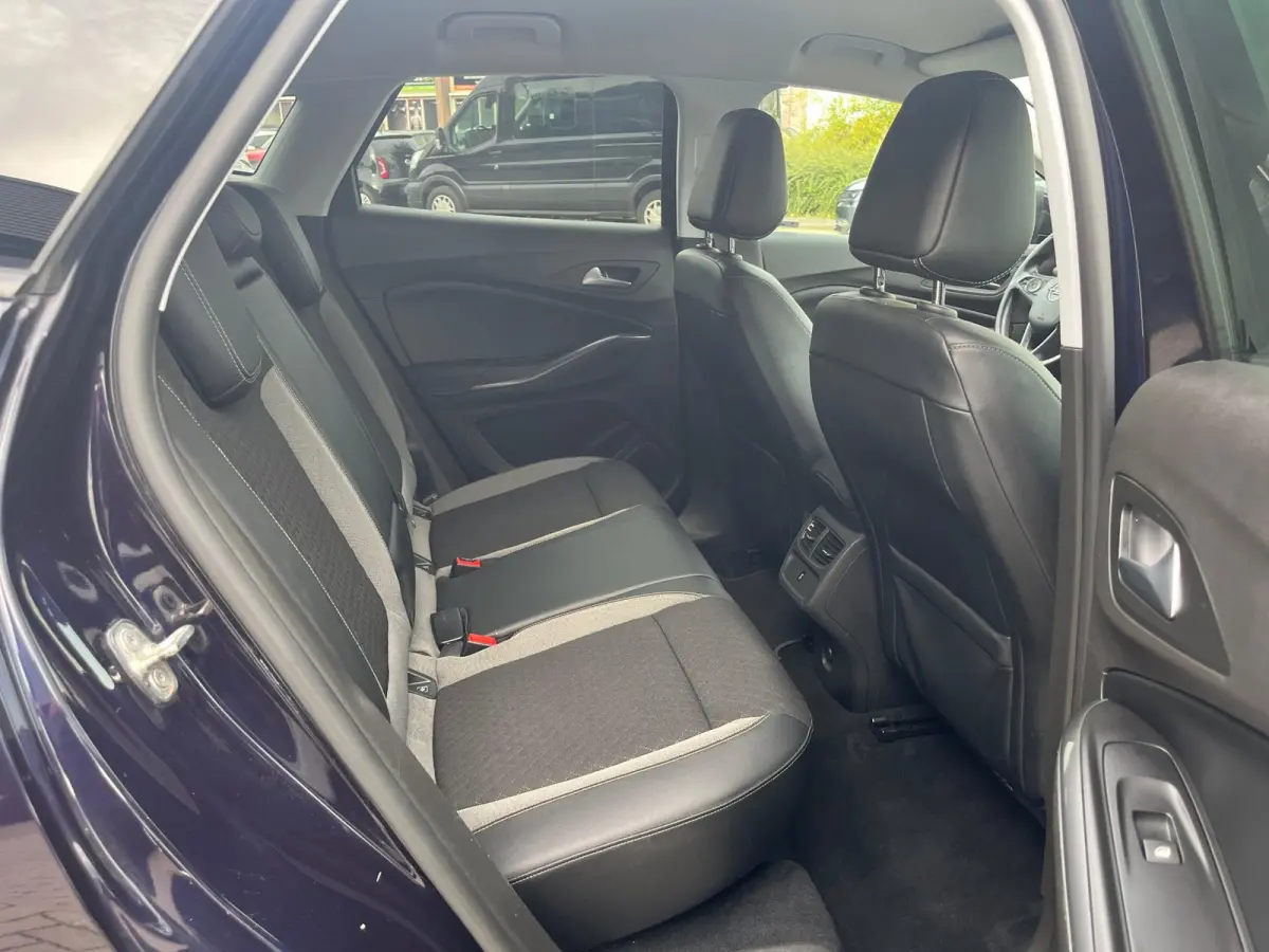 1.2 Turbo Business Executive, navi, camera, carplay