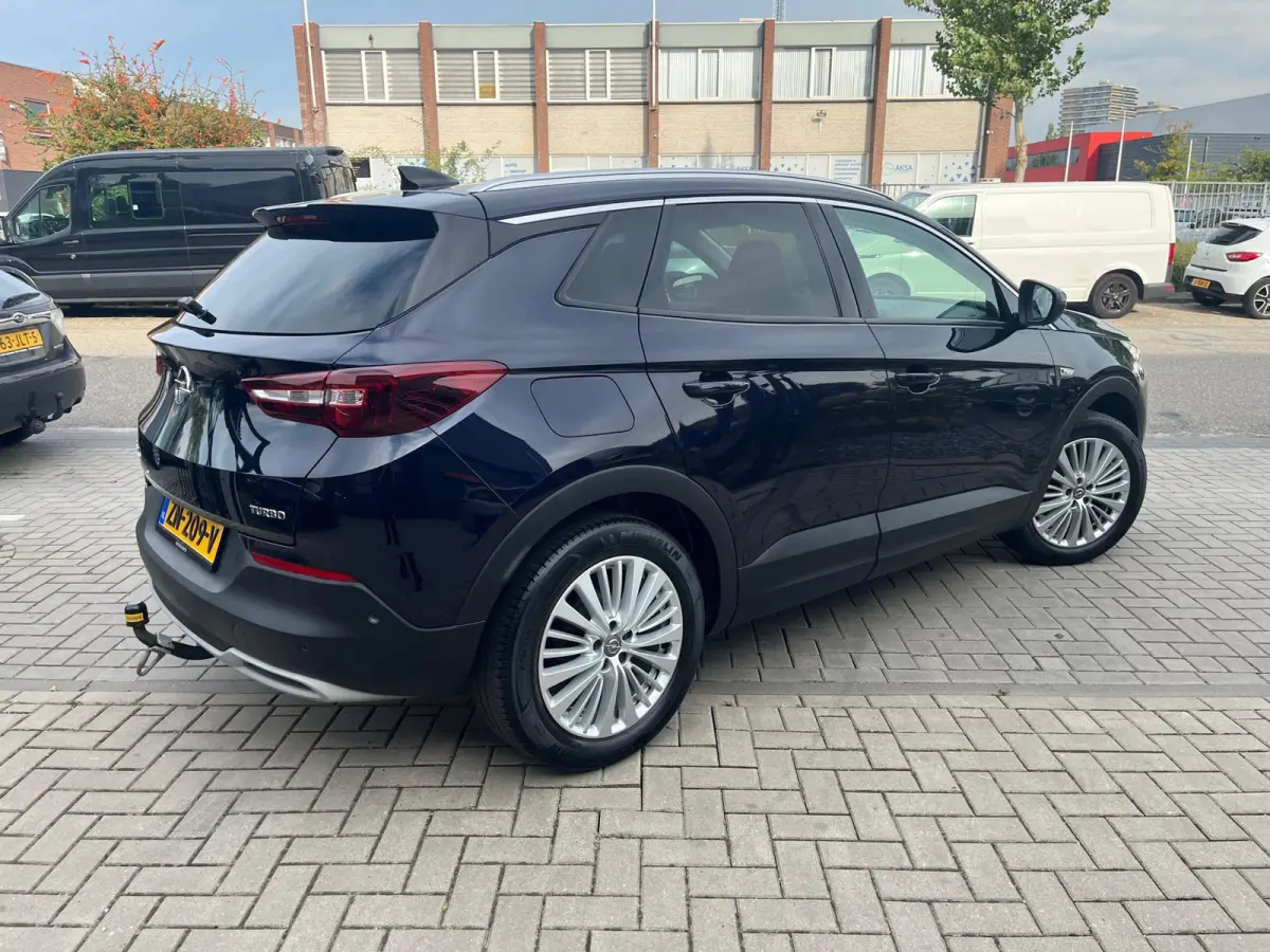 1.2 Turbo Business Executive, navi, camera, carplay