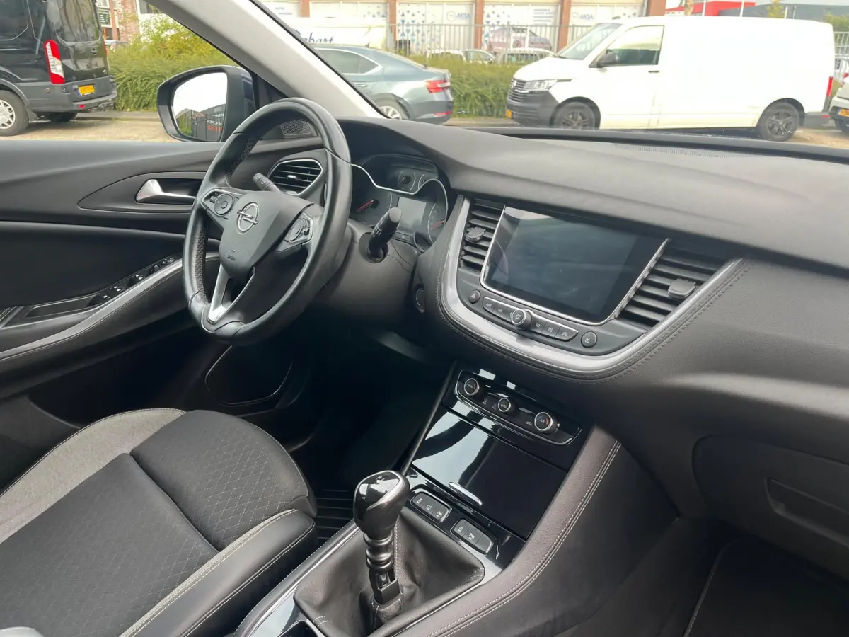 1.2 Turbo Business Executive, navi, camera, carplay