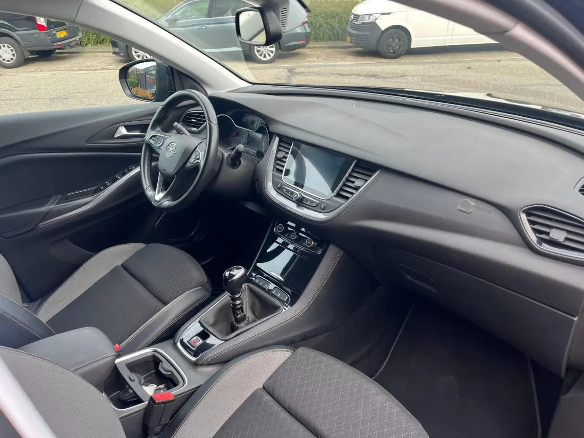 1.2 Turbo Business Executive, navi, camera, carplay