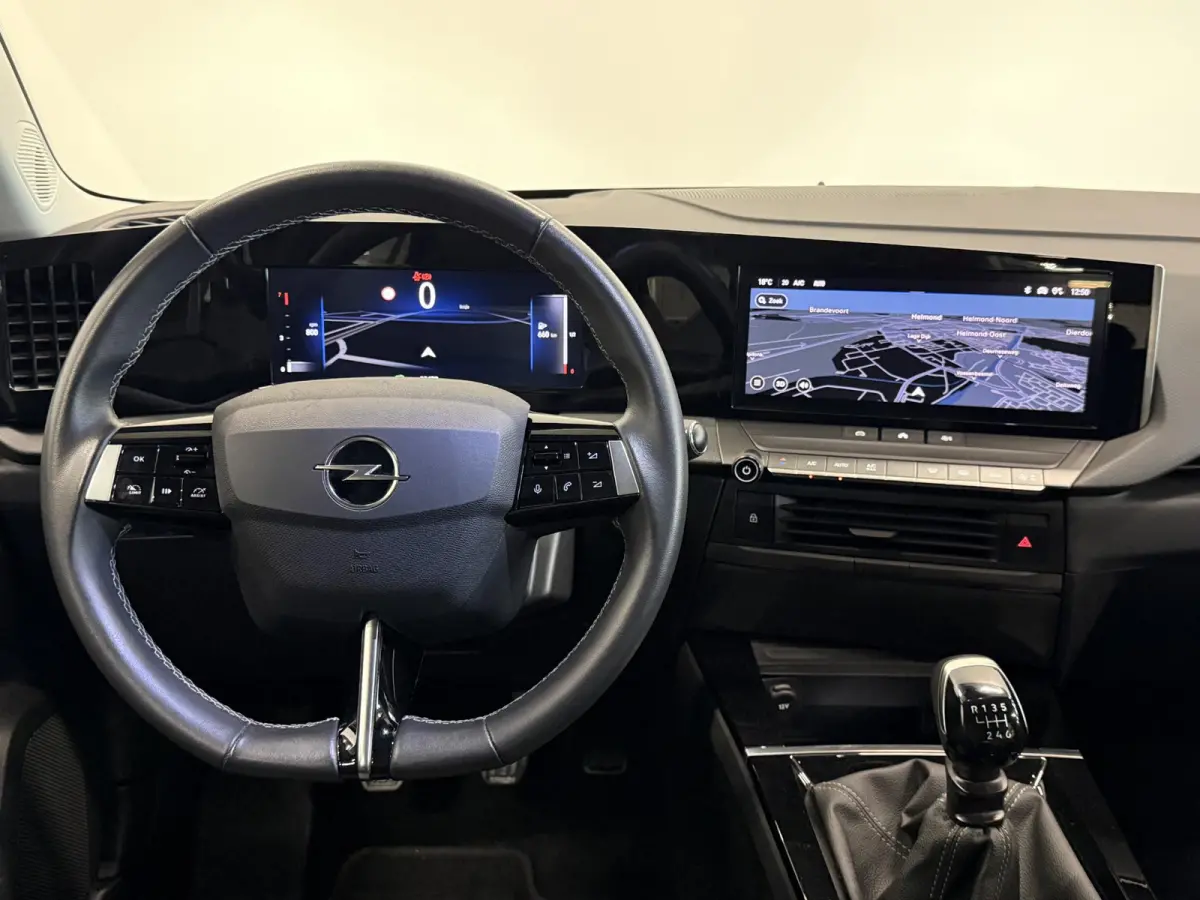1.2 Edition Navigatie Apple Carplay Android Auto Parkeersensoren Cruise Control Climate Control Lichtmetalen velgen
