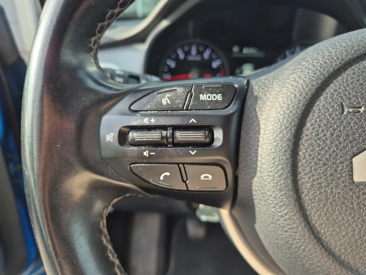 1.0 T-GDi MHEV DynamicPlusLine | Cruise Control | Climate Control | Camera | Navigatie | Parkeersensoren | Trekhaak | Zwart Dak |