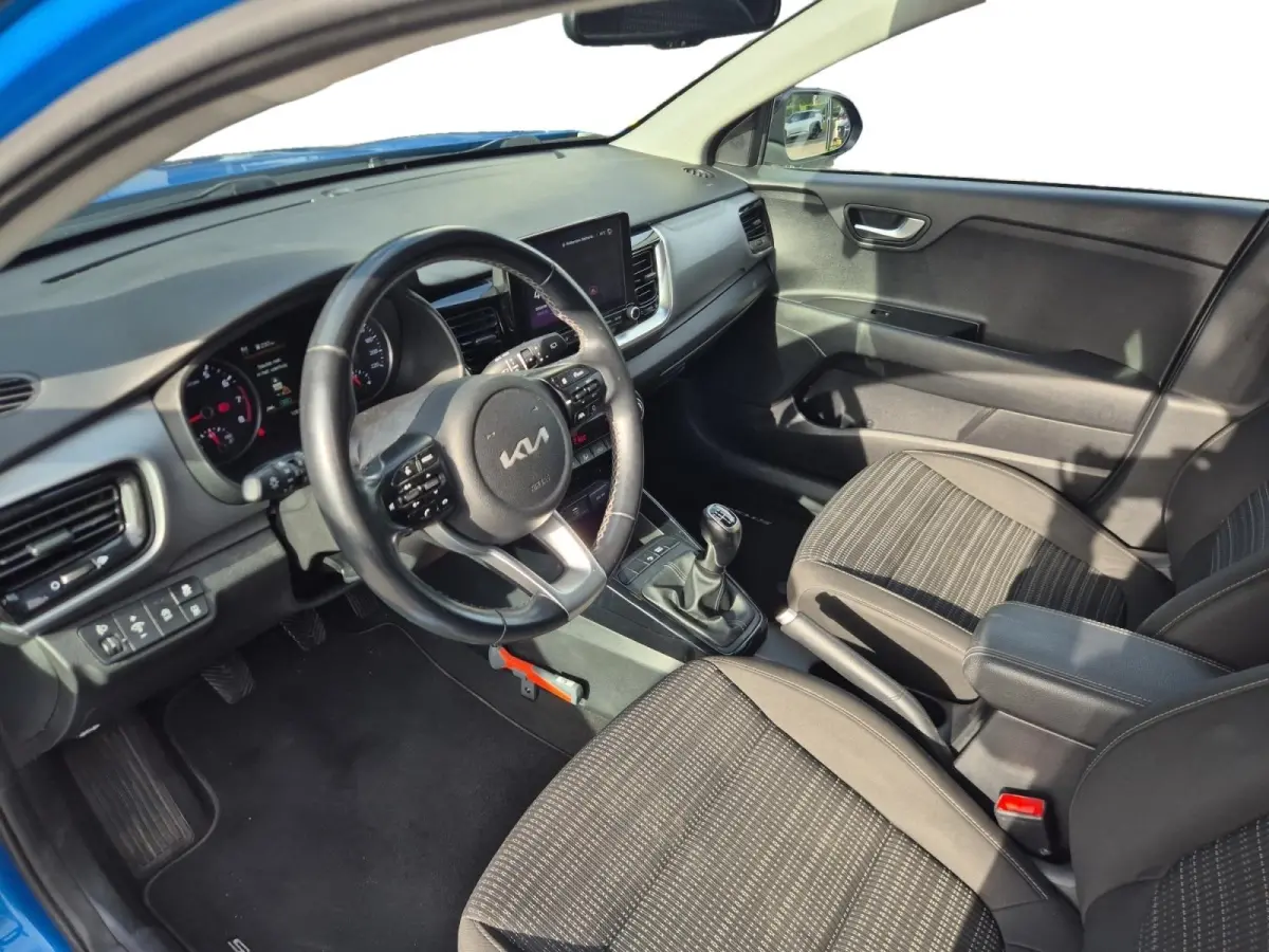 1.0 T-GDi MHEV DynamicPlusLine | Cruise Control | Climate Control | Camera | Navigatie | Parkeersensoren | Trekhaak | Zwart Dak |