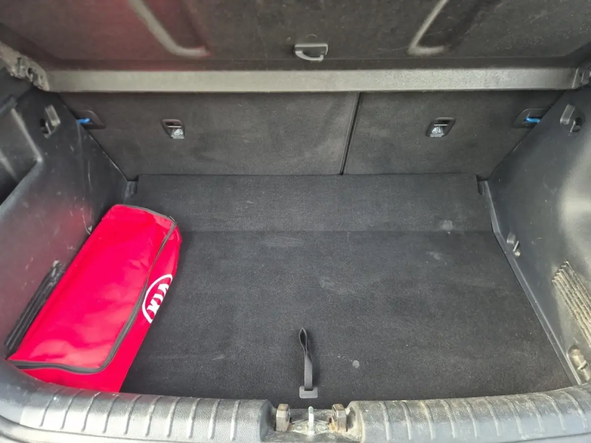 1.0 T-GDi MHEV DynamicPlusLine | Cruise Control | Climate Control | Camera | Navigatie | Parkeersensoren | Trekhaak | Zwart Dak |