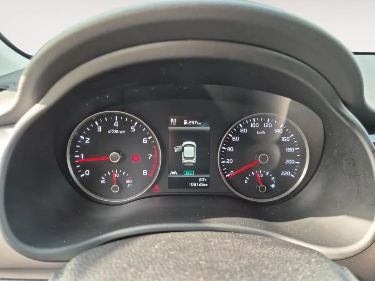1.0 T-GDi MHEV DynamicPlusLine | Cruise Control | Climate Control | Camera | Navigatie | Parkeersensoren | Trekhaak | Zwart Dak |