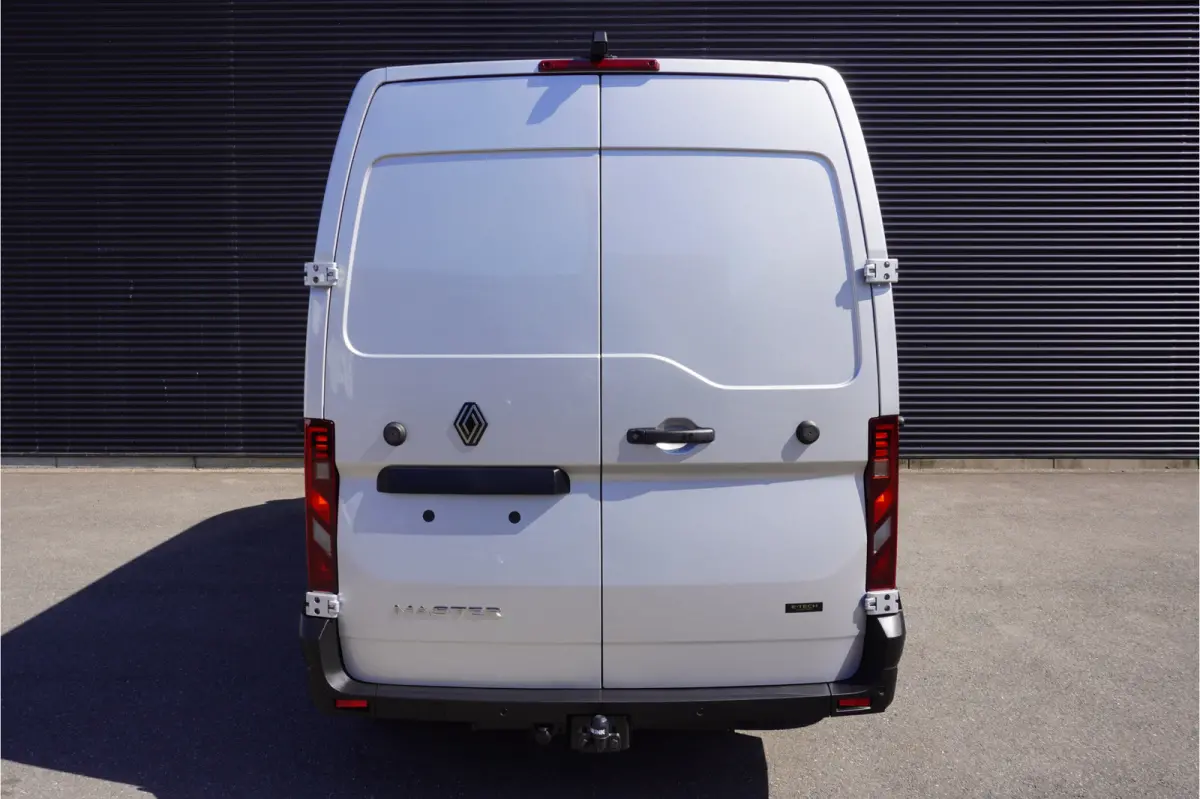 T35 L3H2 Extra long range 87 kWh 420km Range WLTP Trekhaak Apple Carplay Camera Cruise control Parkeersensoren