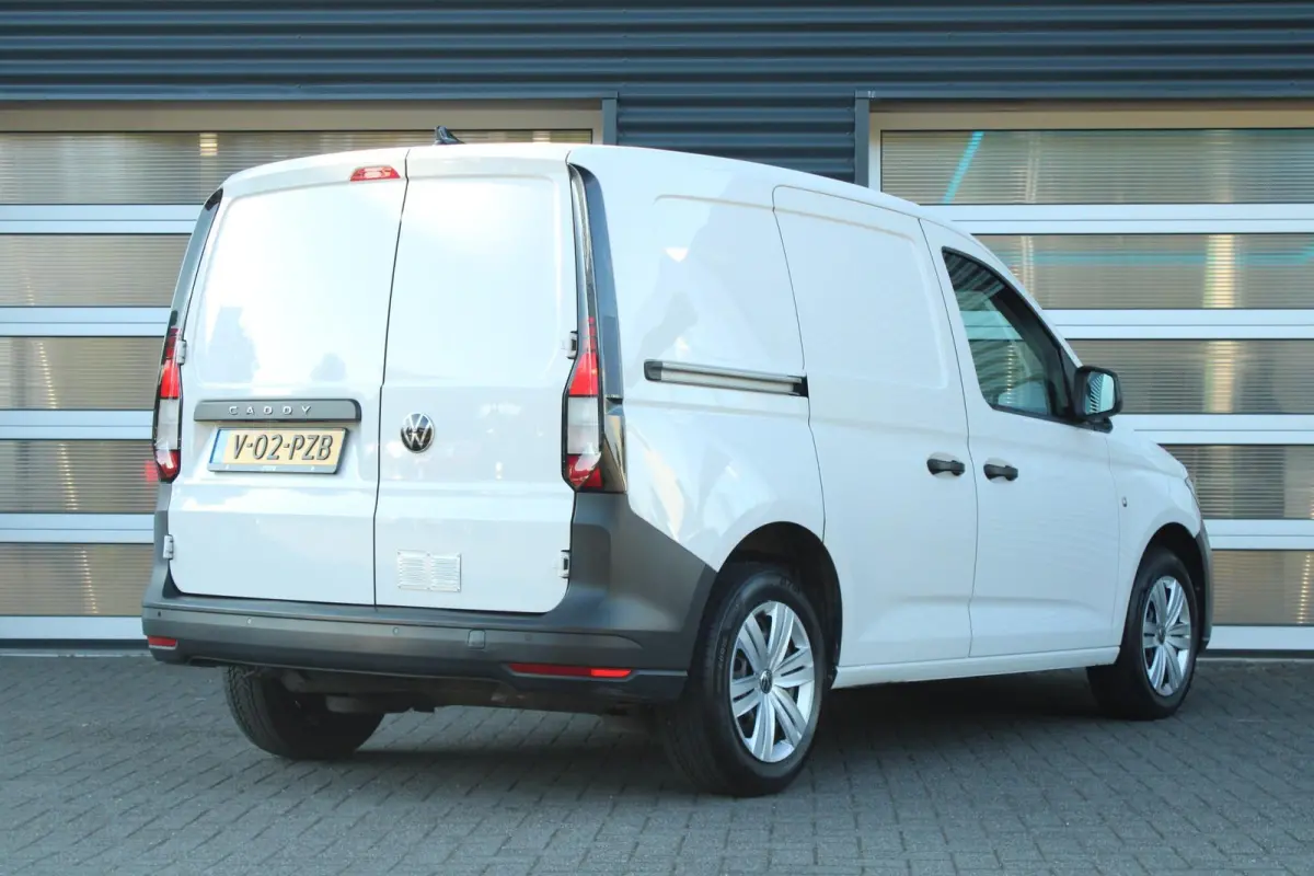 2.0 TDI 75pk Trend | Cruise Control | Apple Carplay | DAB | Parkeerhulp Achter | Airco