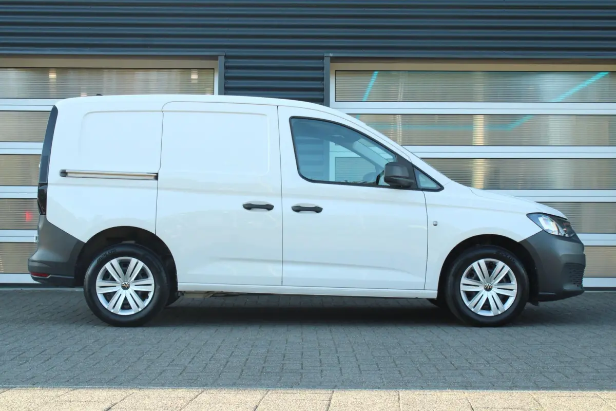 2.0 TDI 75pk Trend | Cruise Control | Apple Carplay | DAB | Parkeerhulp Achter | Airco