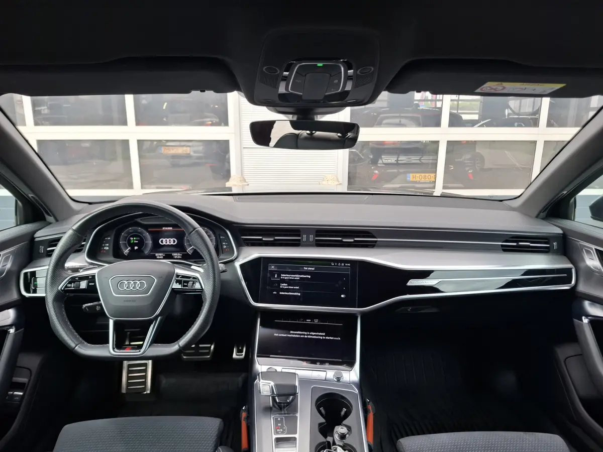 50 TFSI e quattro S edition | Navigatie/Android/Apple Carplay | LM Velgen 19" | Achteruitrijcamera | Voorstoelen Verwarmd | Elektrisch Wegklapbare Trekhaak | Cruise Control |