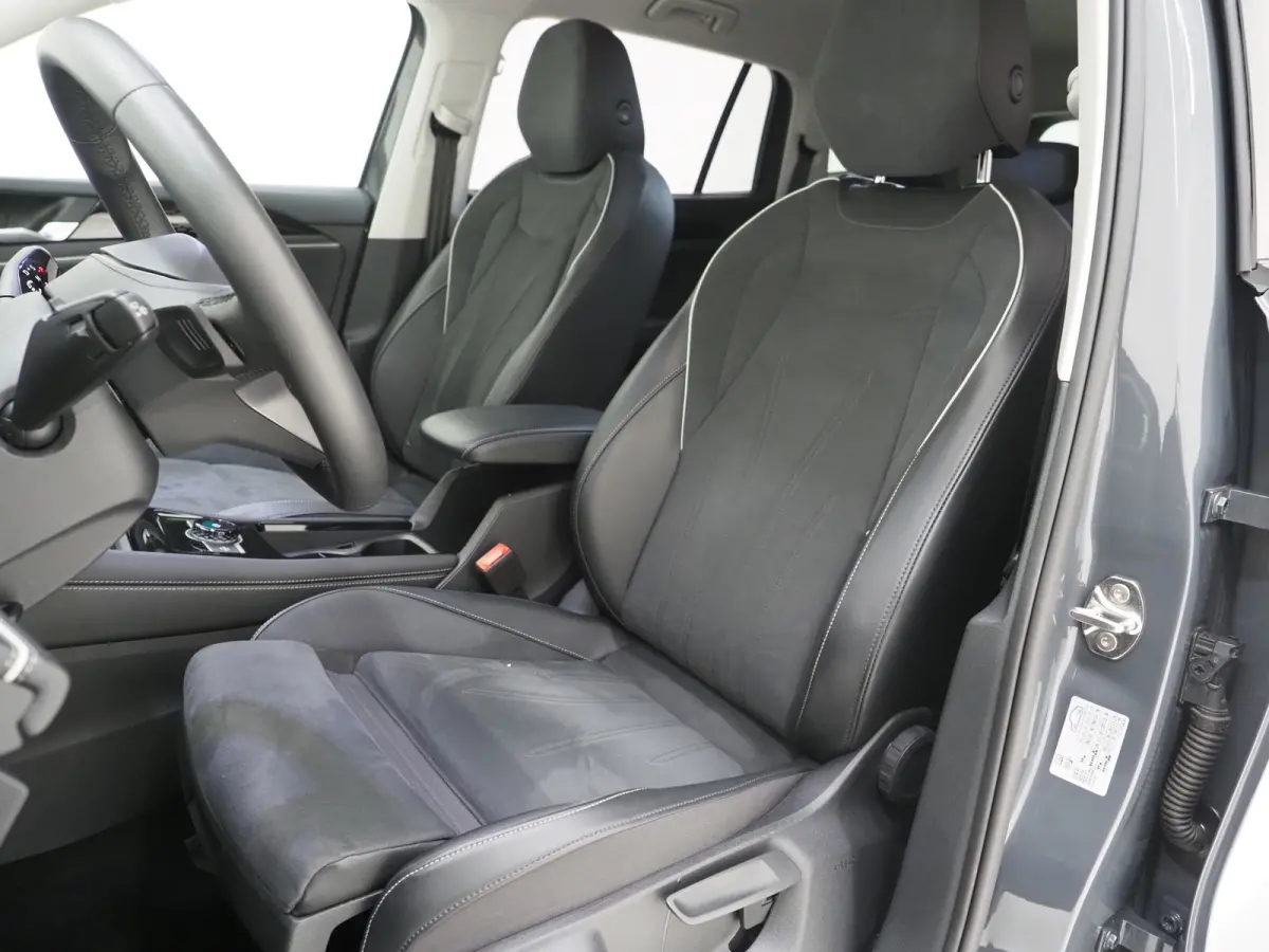 1.5 eHybrid Elegance 272PK | Leder/Alcantara | Trekhaak | Massage | 360 | Sfeerlicht | Adaptive Cruise | Matrix