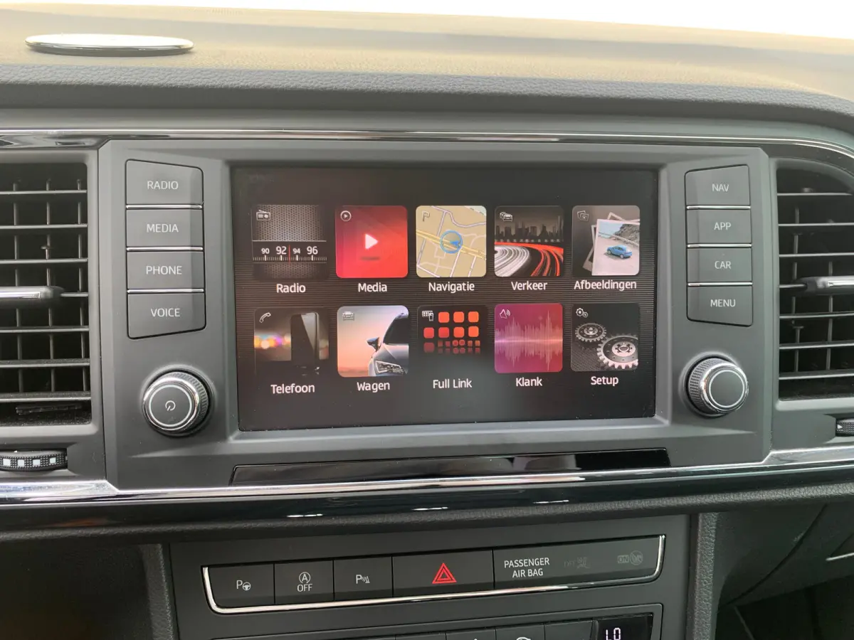 1.4 EcoTSI Xcellence Airco | Camera | Cruise Control | DAB | LED | LMV 17" | Navi | PDC V&A |