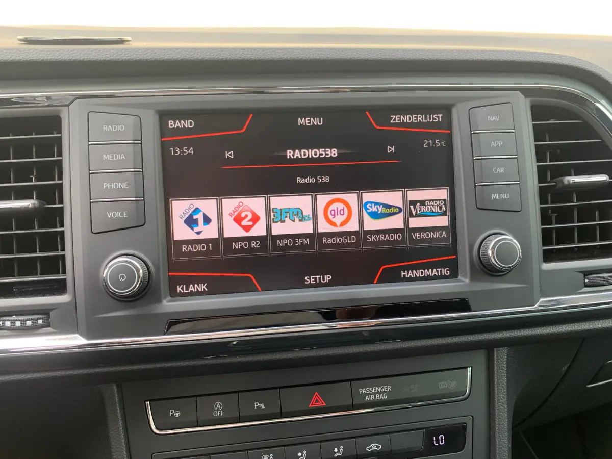 1.4 EcoTSI Xcellence Airco | Camera | Cruise Control | DAB | LED | LMV 17" | Navi | PDC V&A |