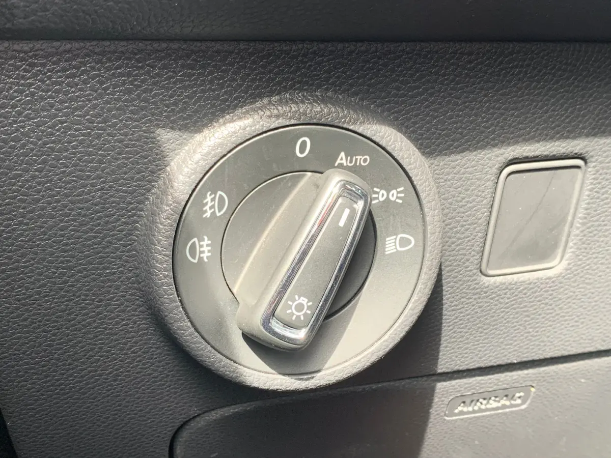 1.4 EcoTSI Xcellence Airco | Camera | Cruise Control | DAB | LED | LMV 17" | Navi | PDC V&A |