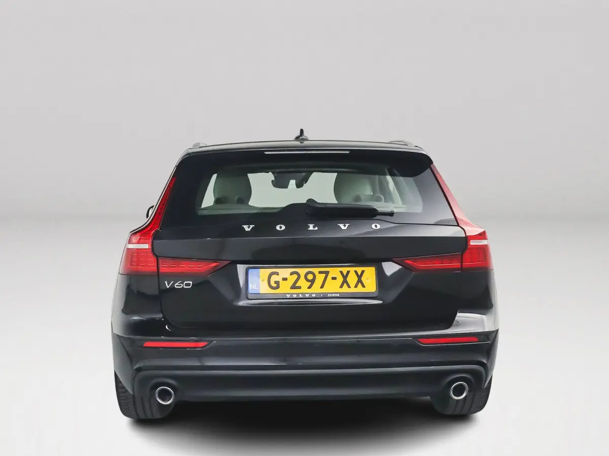 D4 Aut. Momentum Pro | Parkeercamera | Trekhaak