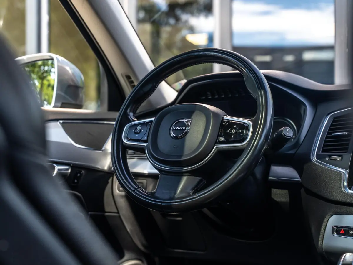 2.0 T8 Twin Engine AWD Inscription|PANO|ACC|21'