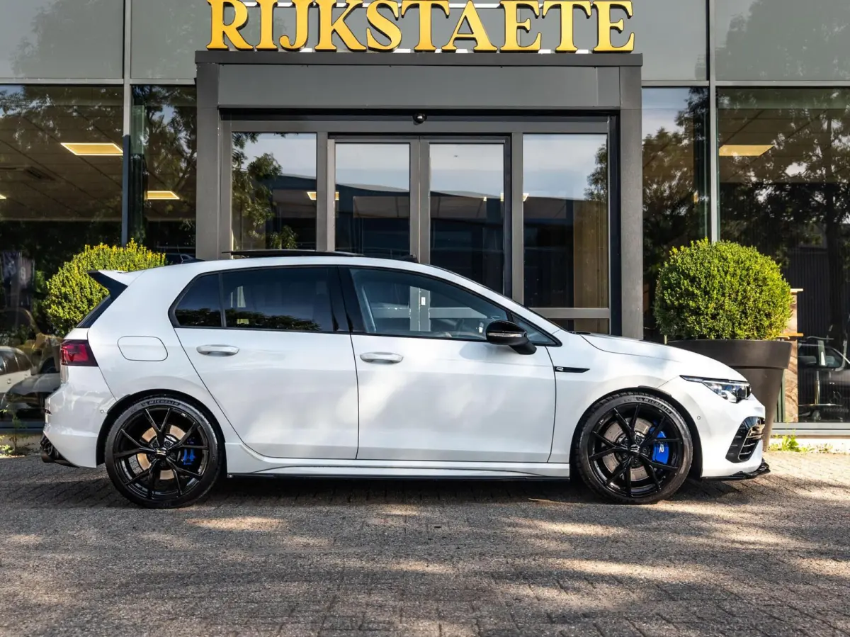2.0 TSI R 4Motion|PANO|NURB|H&K|AKRA|ACC|19'