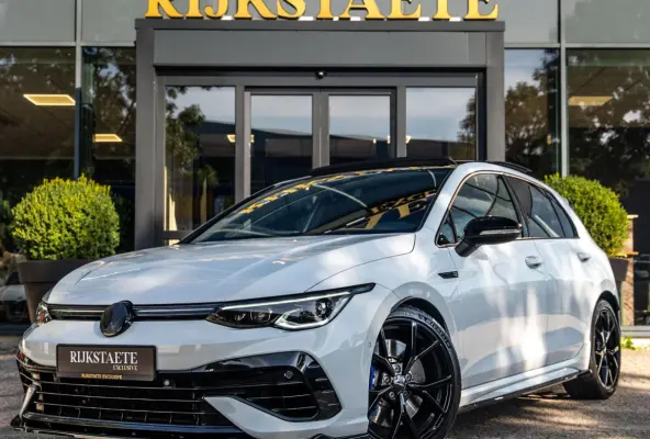 2.0 TSI R 4Motion|PANO|NURB|H&K|AKRA|ACC|19'