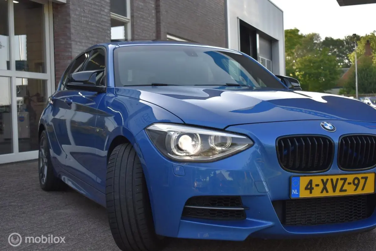 M135i xDrive High Executive Cruise Stoelv Goed onderhoud