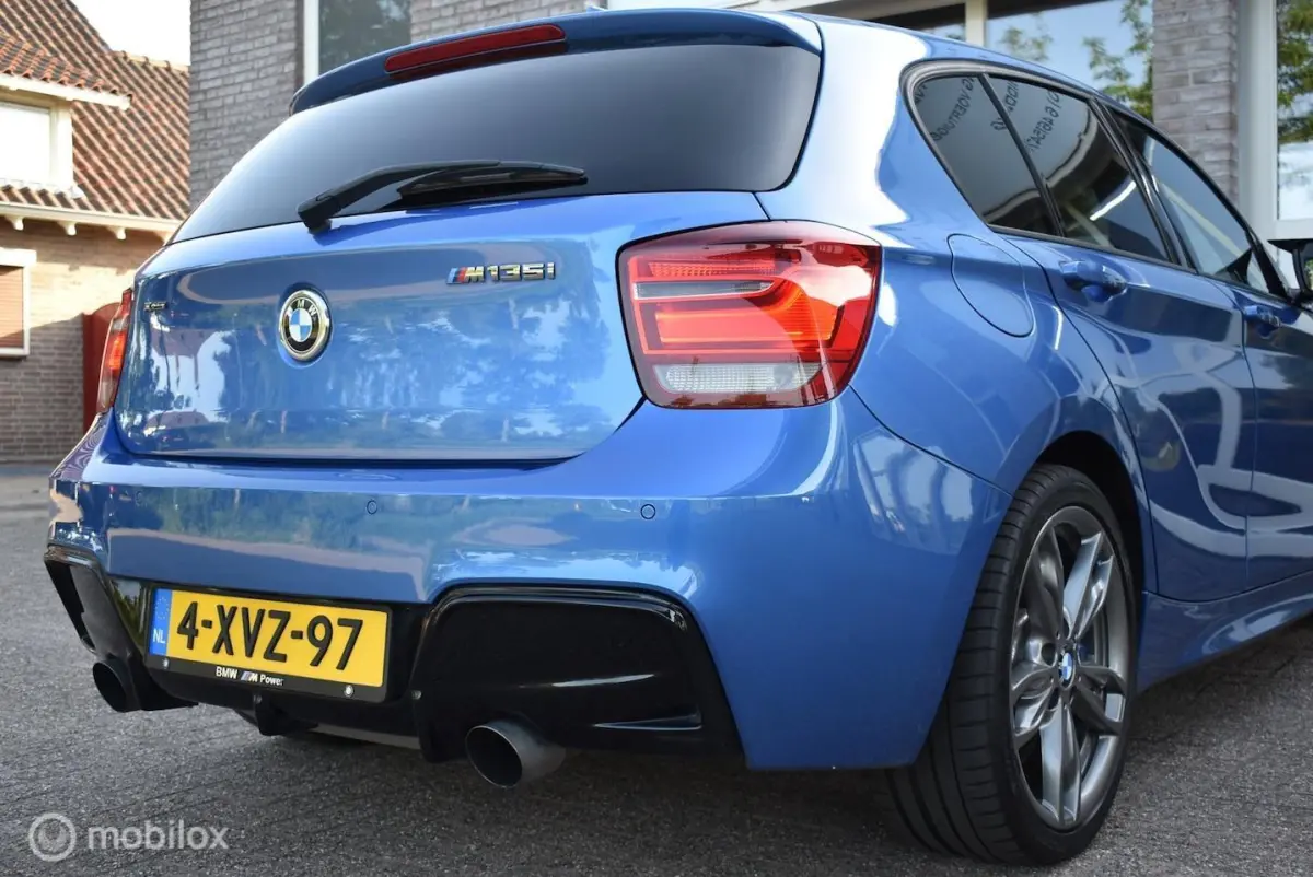 M135i xDrive High Executive Cruise Stoelv Goed onderhoud