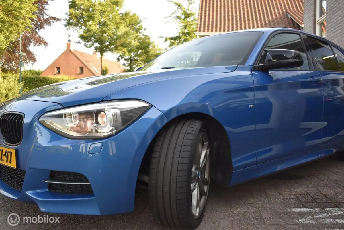 M135i xDrive High Executive Cruise Stoelv Goed onderhoud