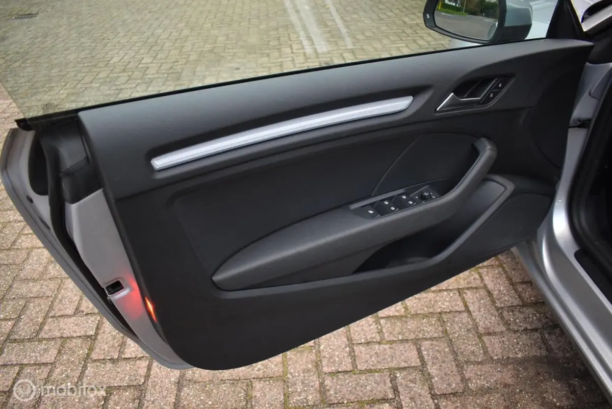 1.4 TFSI Ambiente Pro Line Plus Cabrio Dealer onderhoud Trekhaak