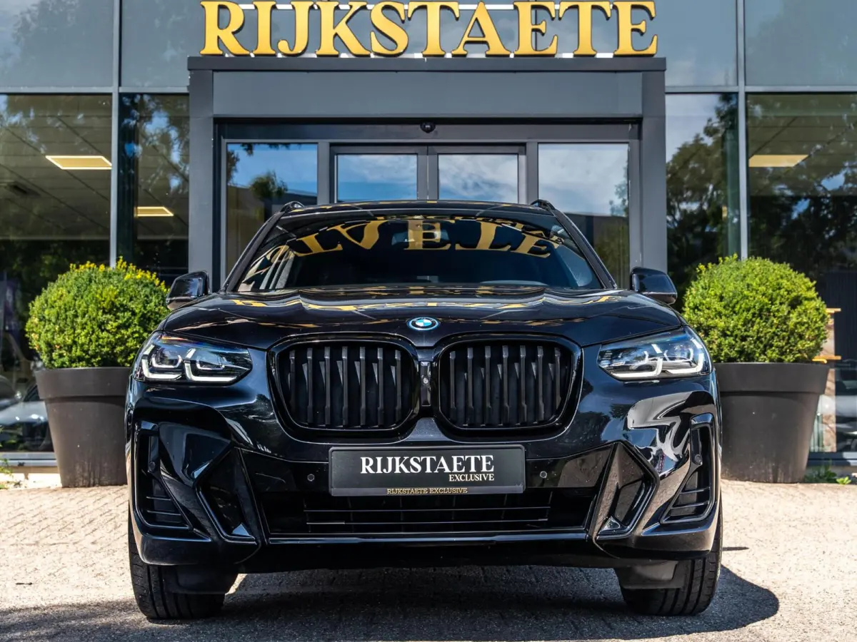 xDrive30e M-SPORT|360° CAMERA|ACC|20''|SFEERV.