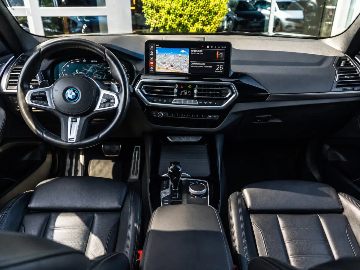 xDrive30e M-SPORT|360° CAMERA|ACC|20''|SFEERV.