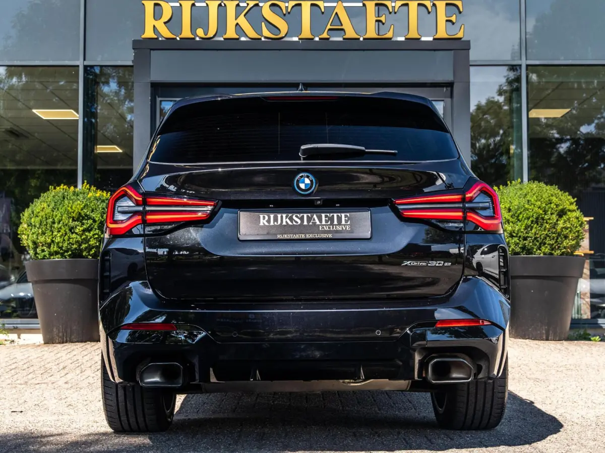 xDrive30e M-SPORT|360° CAMERA|ACC|20''|SFEERV.
