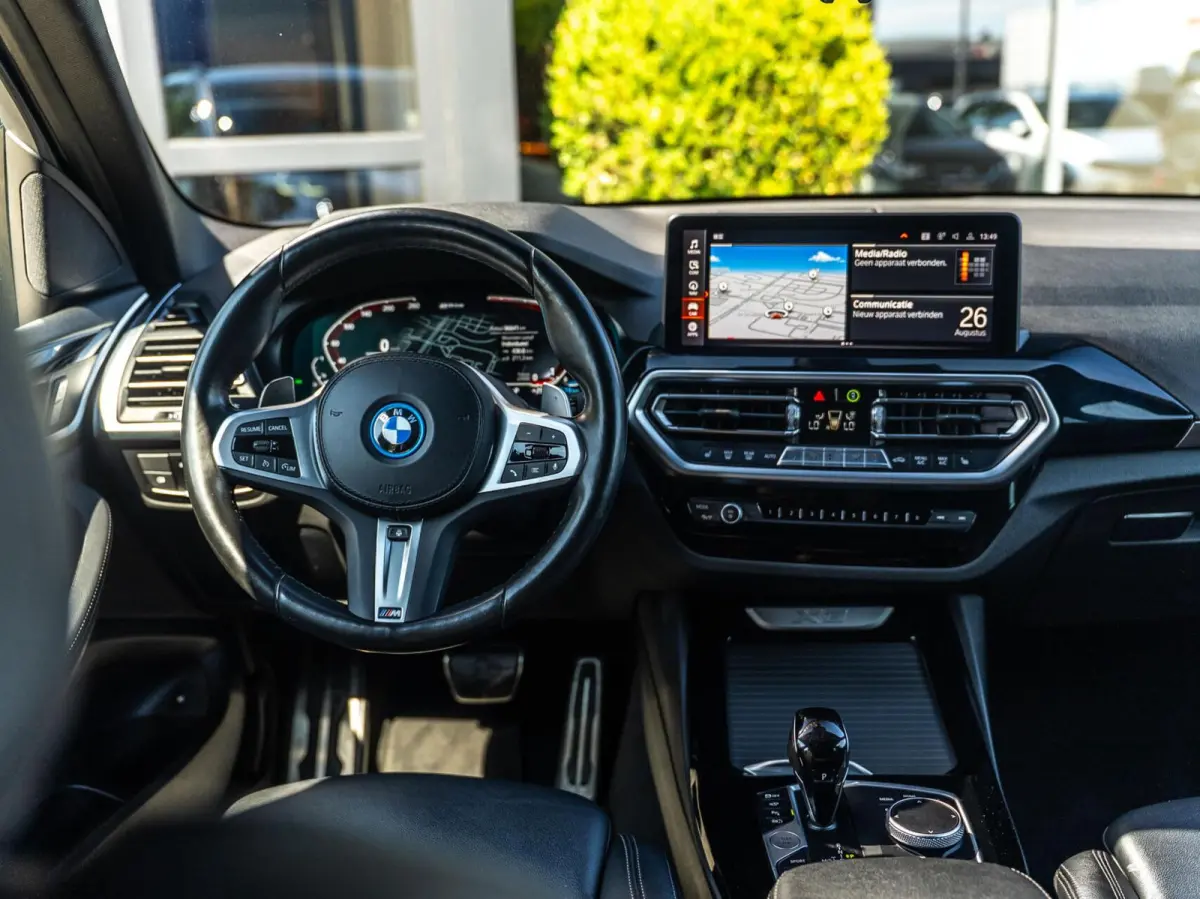 xDrive30e M-SPORT|360° CAMERA|ACC|20''|SFEERV.