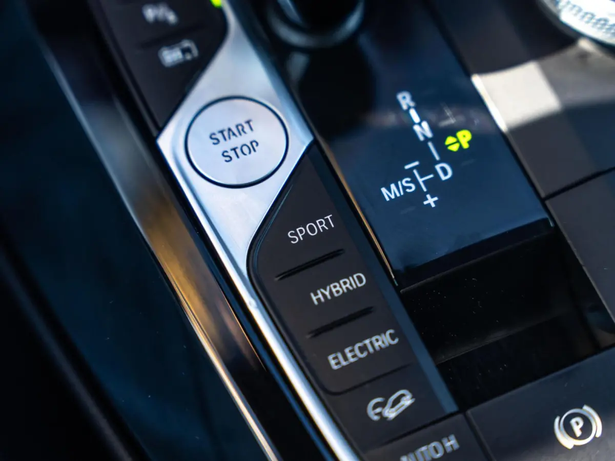 xDrive30e M-SPORT|360° CAMERA|ACC|20''|SFEERV.