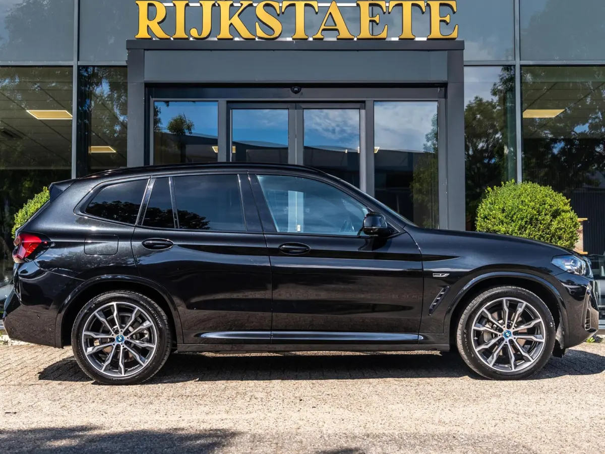 xDrive30e M-SPORT|360° CAMERA|ACC|20''|SFEERV.