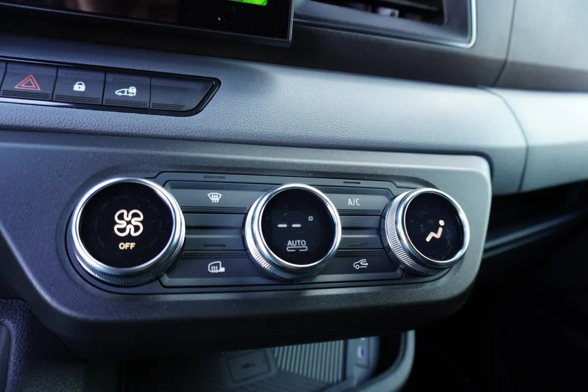 T35 L3H2 Extra long range 87 kWh 420km Range WLTP Trekhaak Tacho Apple Carplay Camera Cruise control Parkeersensoren
