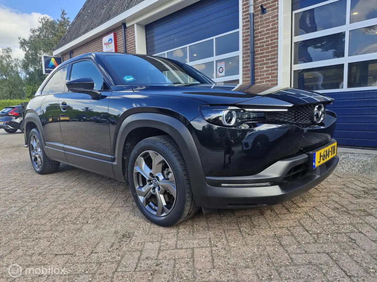 e-SkyActiv 145 First Edition 36 kWh