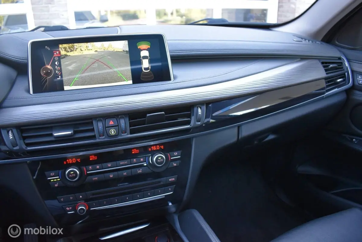 XDrive40d High Executive NLauto Weinig eigenaar Standkachel Pano