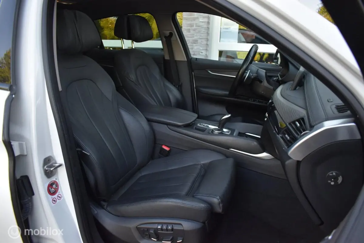 XDrive40d High Executive NLauto Weinig eigenaar Standkachel Pano