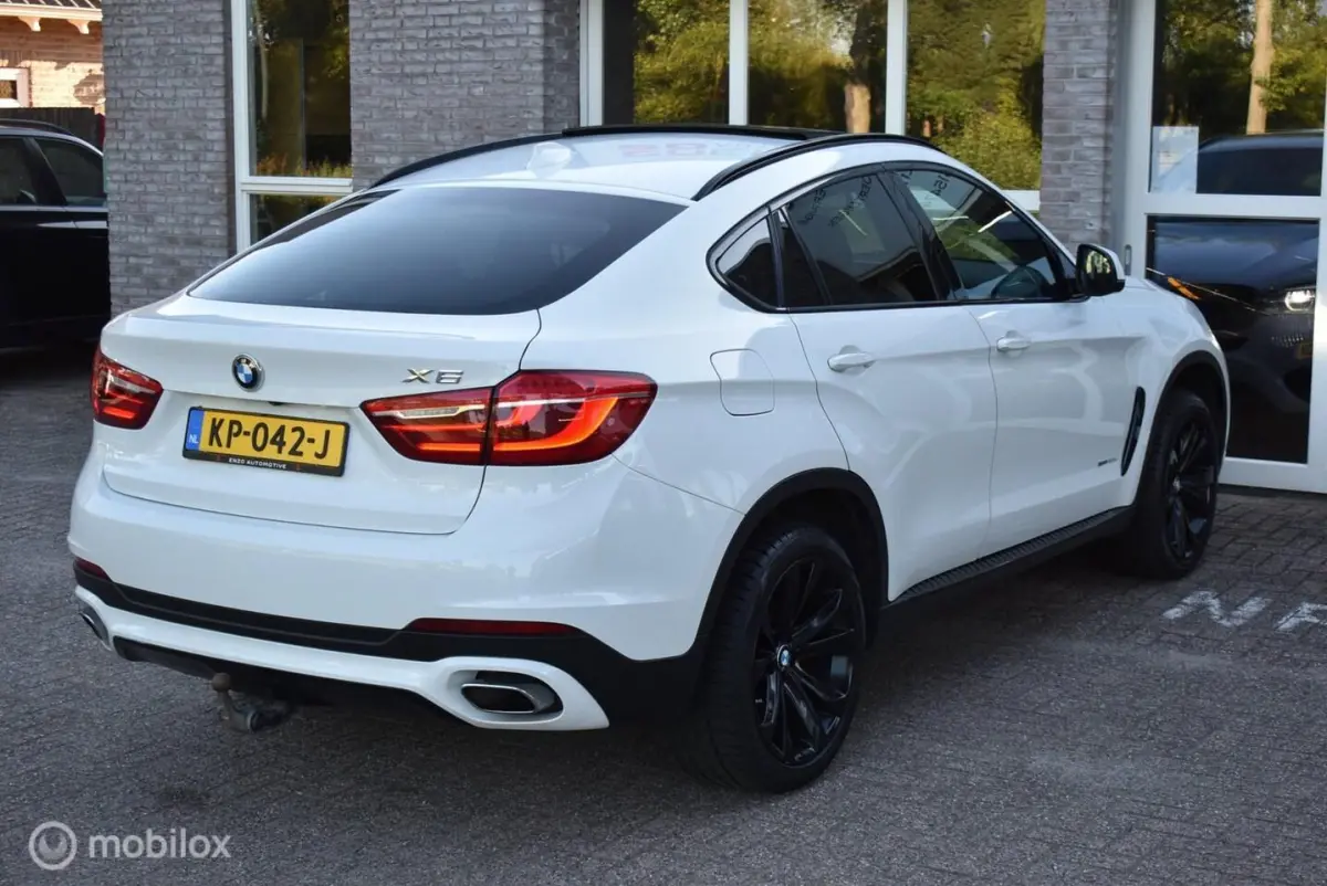 XDrive40d High Executive NLauto Weinig eigenaar Standkachel Pano