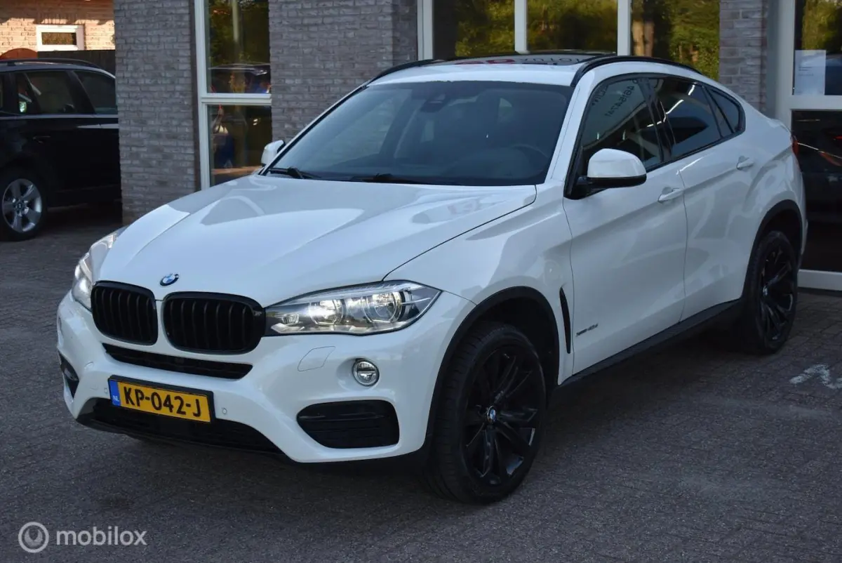 XDrive40d High Executive NLauto Weinig eigenaar Standkachel Pano